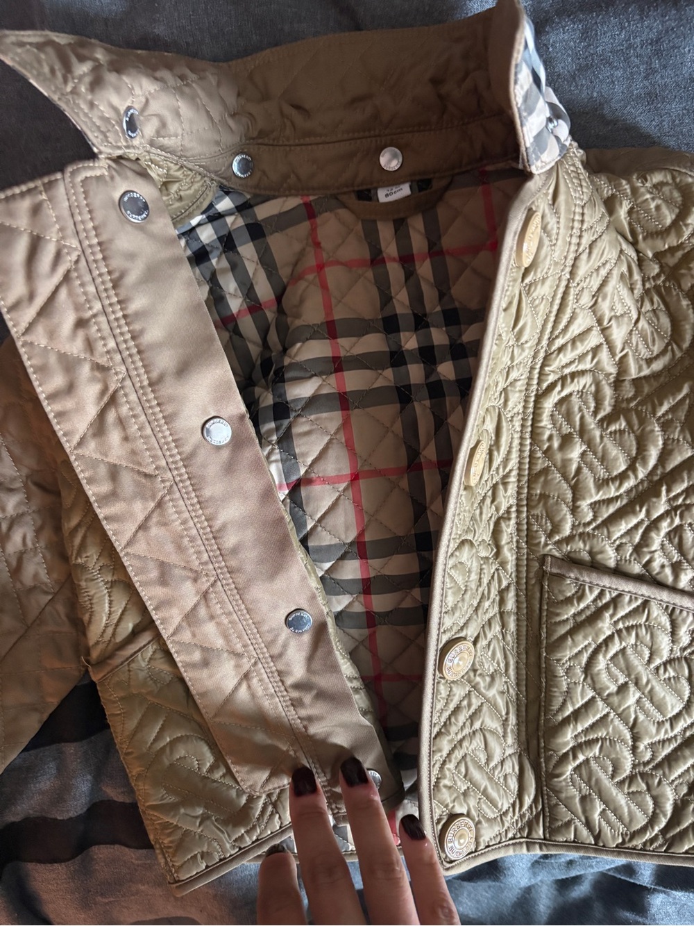 Burberry Quilted Beige Lightweight Jacket with Signature Check Lining